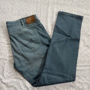 34 Heritage Men's Light Wash Straight Leg Jeans